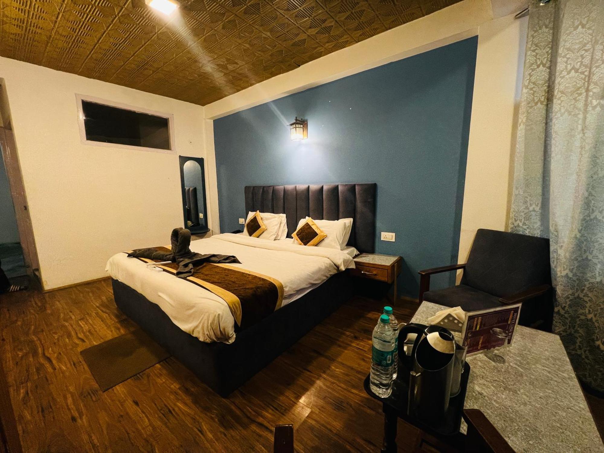 Hotel Green Link -#Near Volvo Bus Stand #Mountain View #River View #Open Terrace Manāli Exterior foto