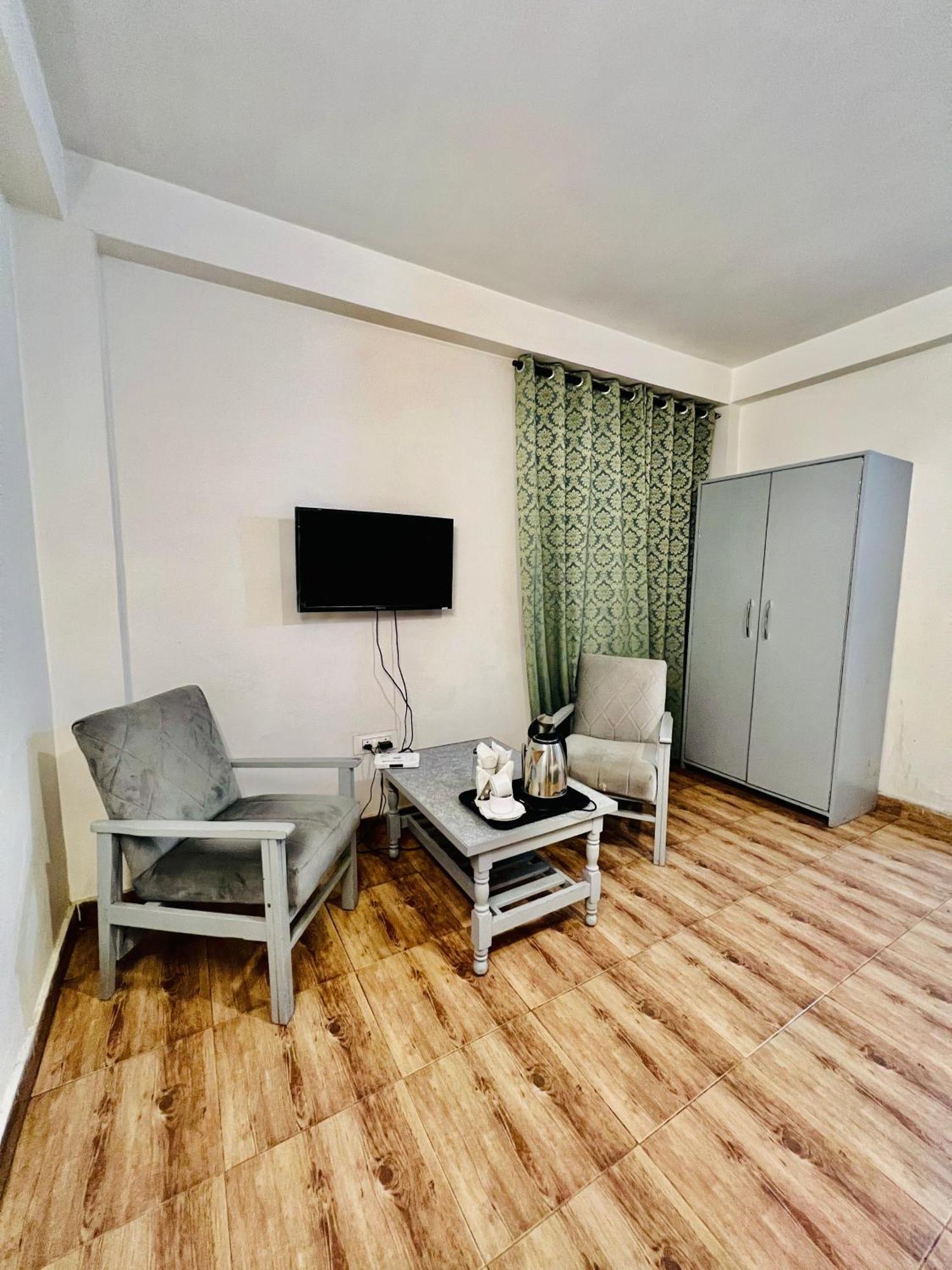 Hotel Green Link -#Near Volvo Bus Stand #Mountain View #River View #Open Terrace Manāli Exterior foto